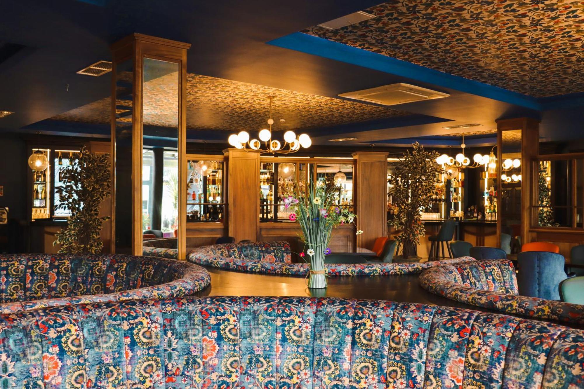 Amber Springs Hotel Gorey Buitenkant foto