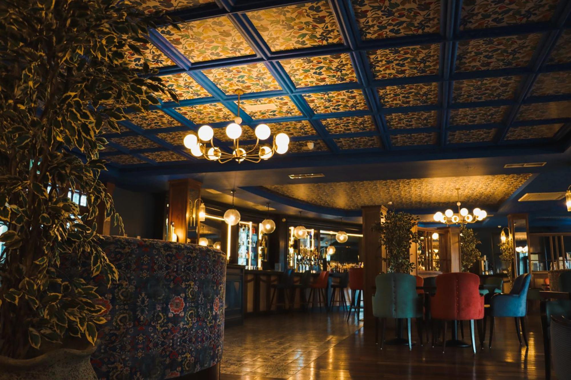 Amber Springs Hotel Gorey Buitenkant foto